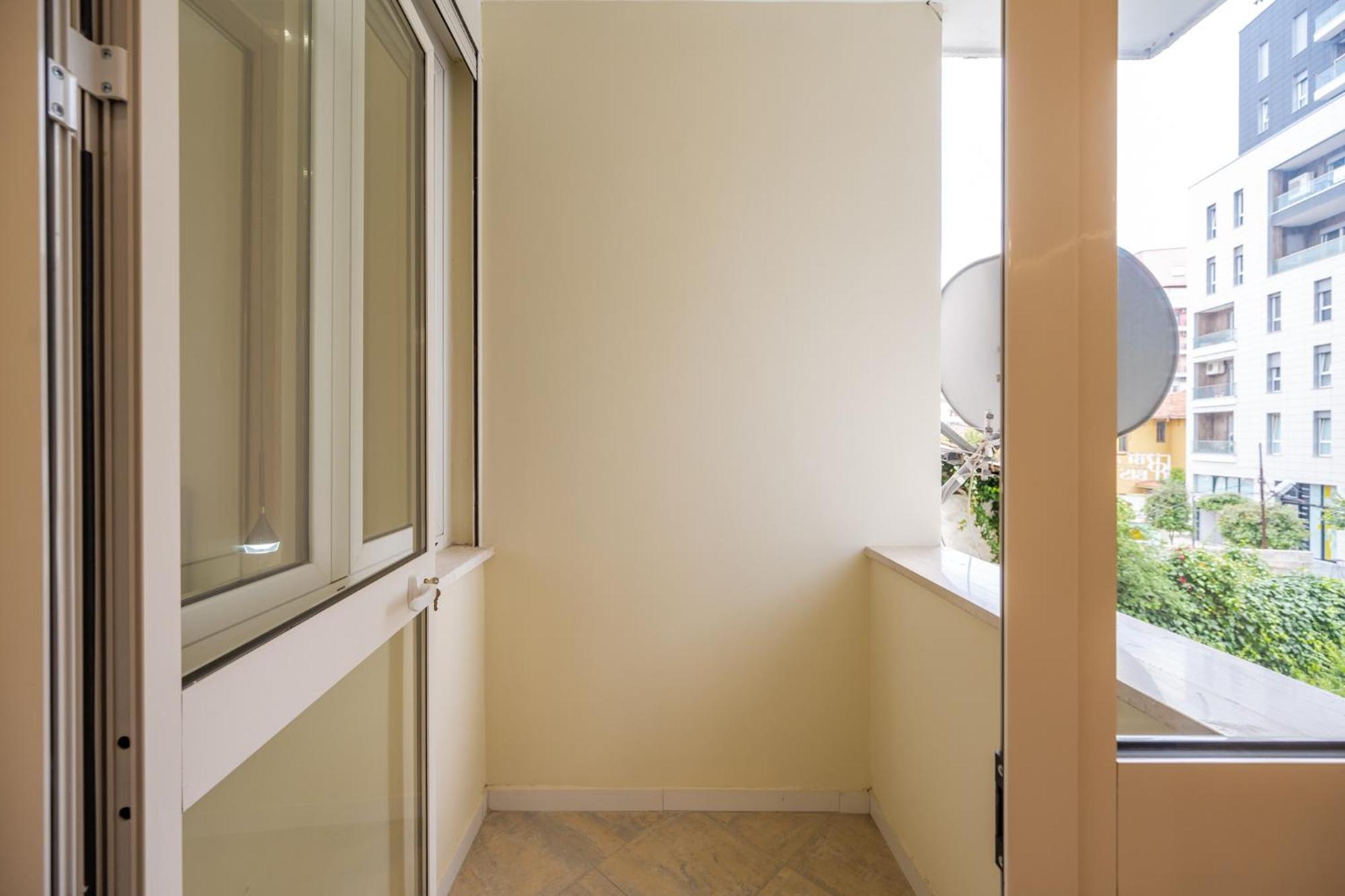 Lucas Central Home Τίρανα Εξωτερικό φωτογραφία